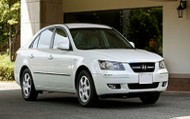 Hyundai_Sonata_001.jpg